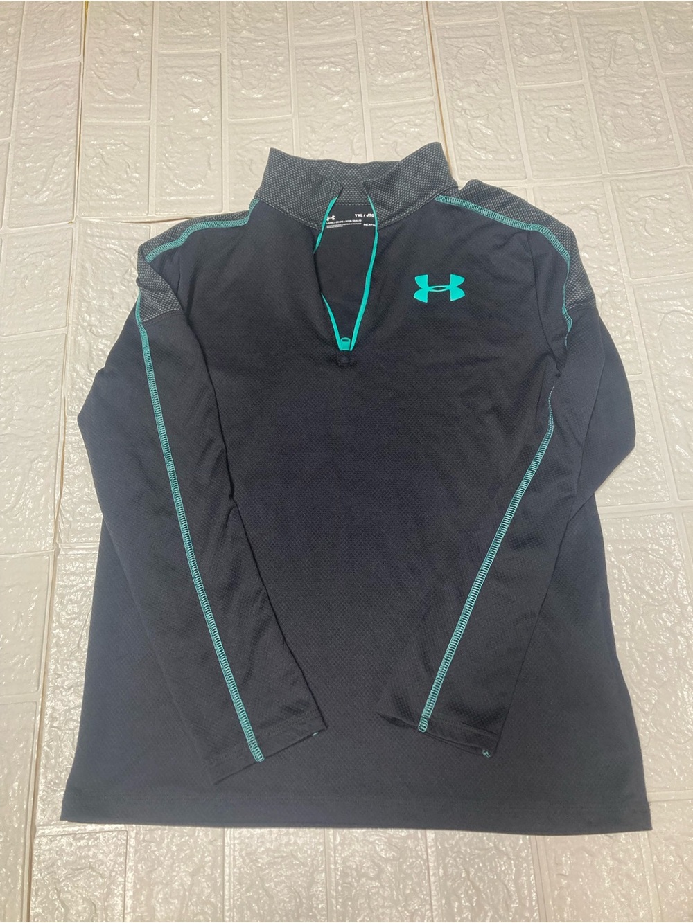 Under Armour Black Pullover with Teal Accents youth YXL